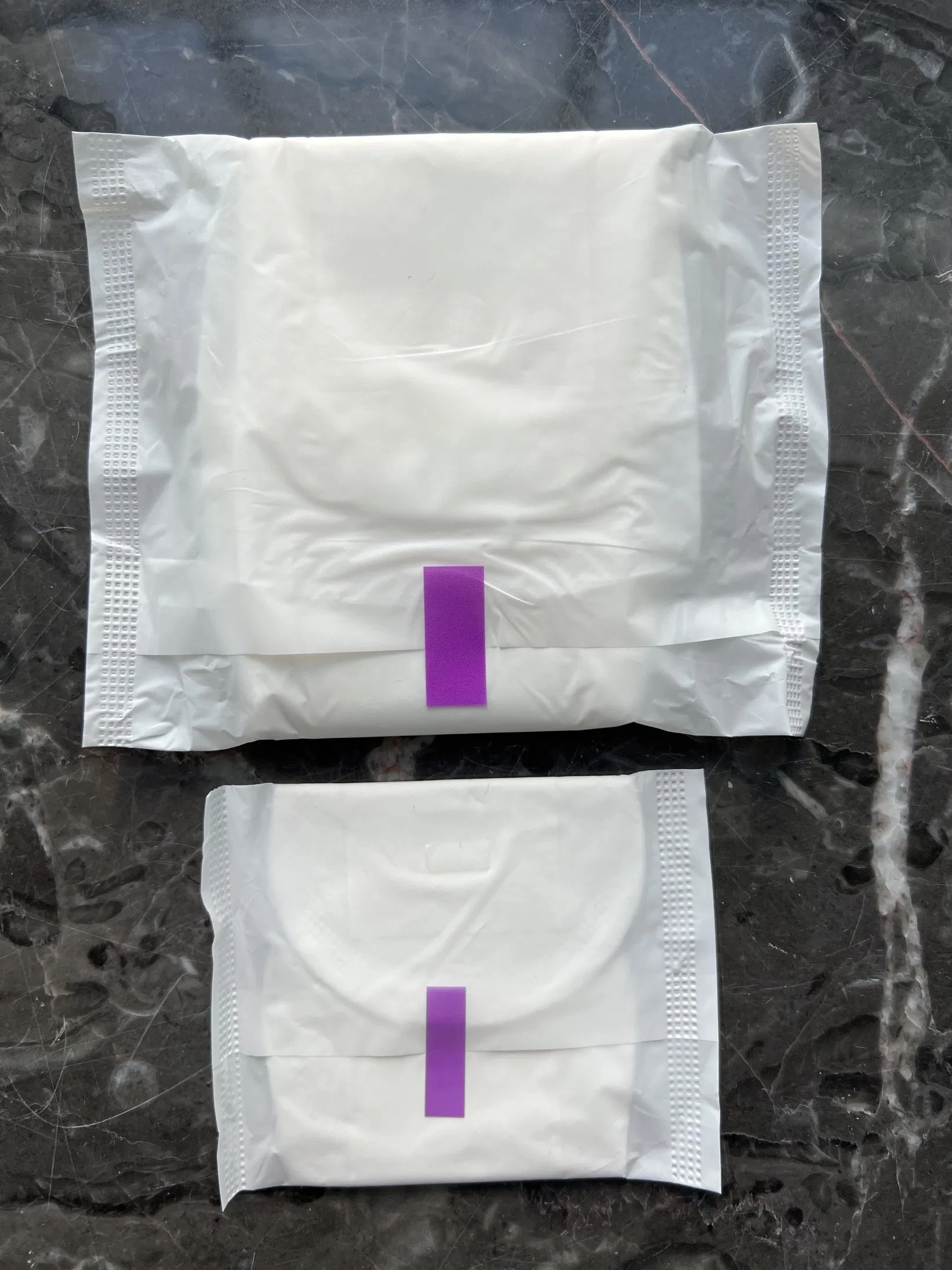Empaques personalizados de OEM, almohadillas sanitarias super absorbentes para la noche