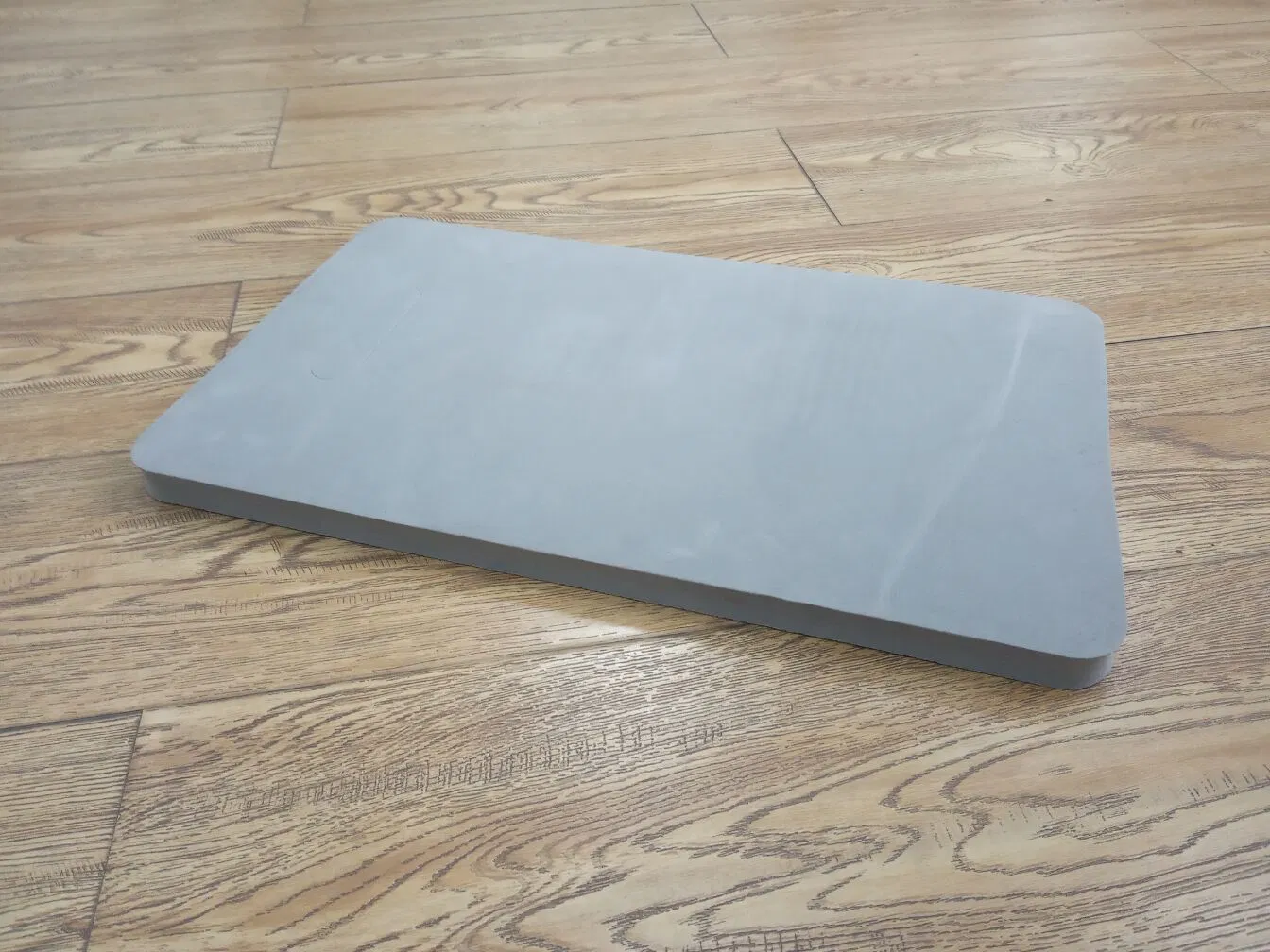 Waterproof and Light Weight EVA Kneeling Pad Used at Garden