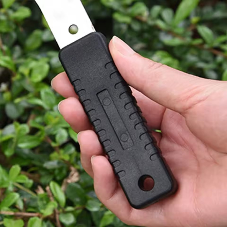 Manual Weed Remover Tool Grooved Anti-Slip Handle Weed Puller Tool Grass Hooking Device Suitable for Backyard Farm Weeder