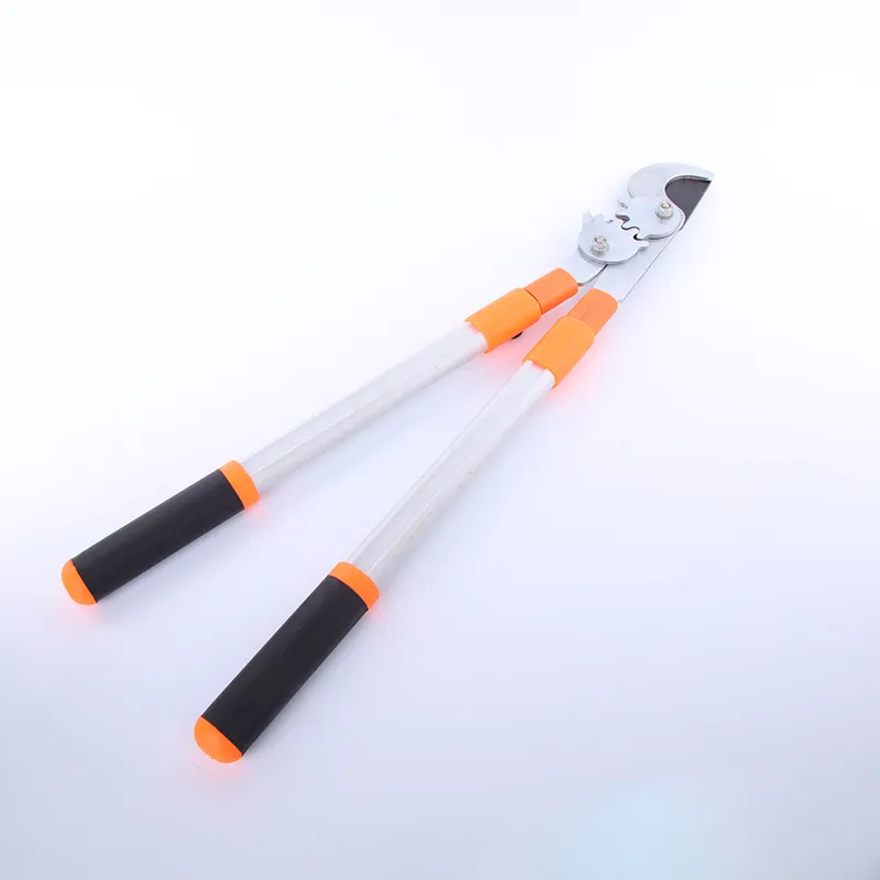 Lightweight Long Handled Bypass Lopper
