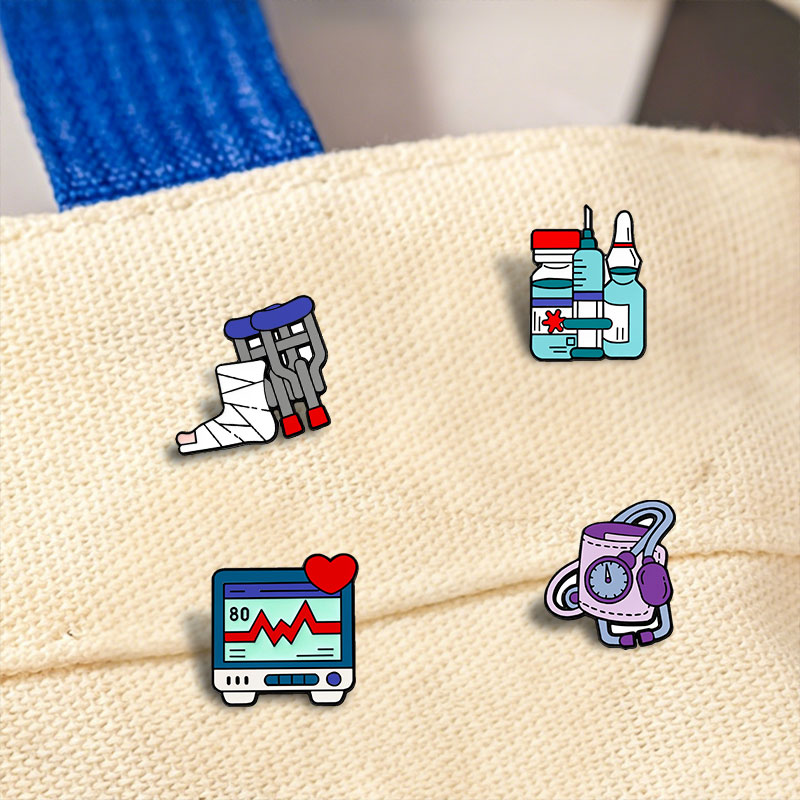 Wholesale Cute Medical Enamel Pin Stethoscope Metal Badge Custom Nursing Lapel Pin for Backpacks Fashion Jewelry