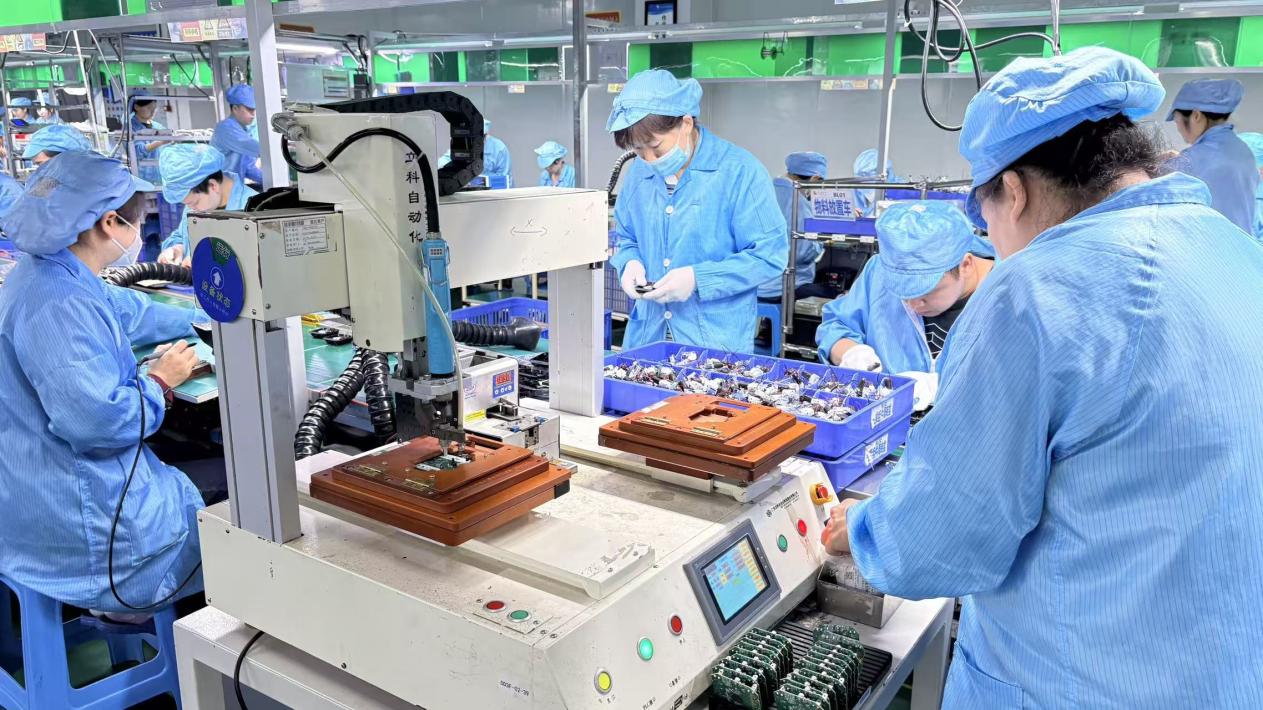 Automatic Screw Driving Machine for Precision Medical Device Assembly at MaxPro