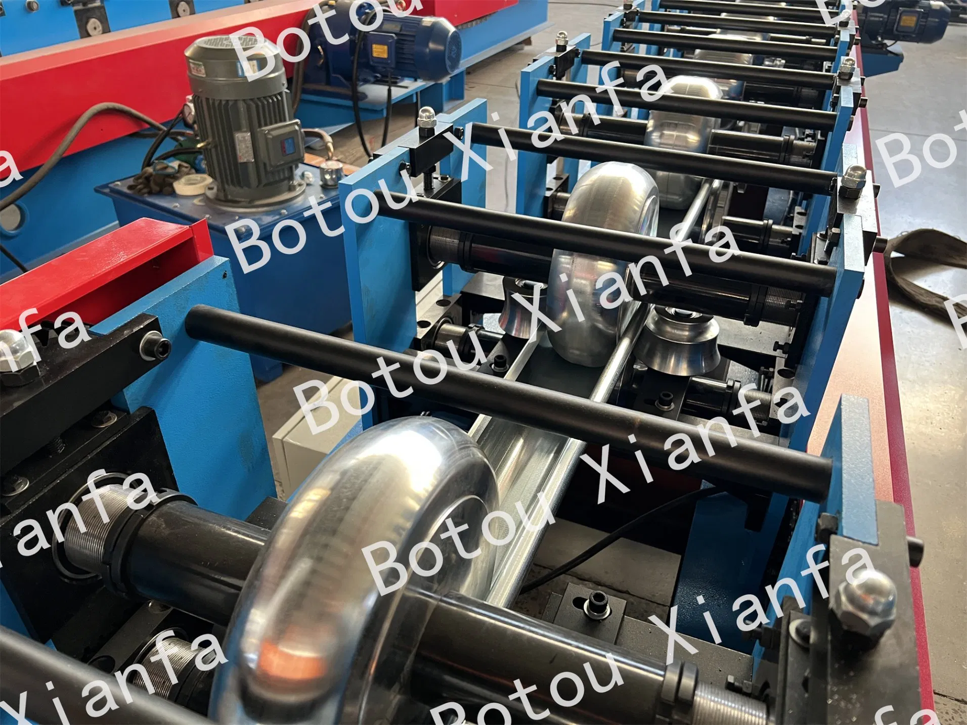 Metal Half Round Gutter Making Machinery Drainage Ditch Roll Forming Machine Gutter Making Machine Supplier Galvanized Steel Half-Round Gutter Making Machinery