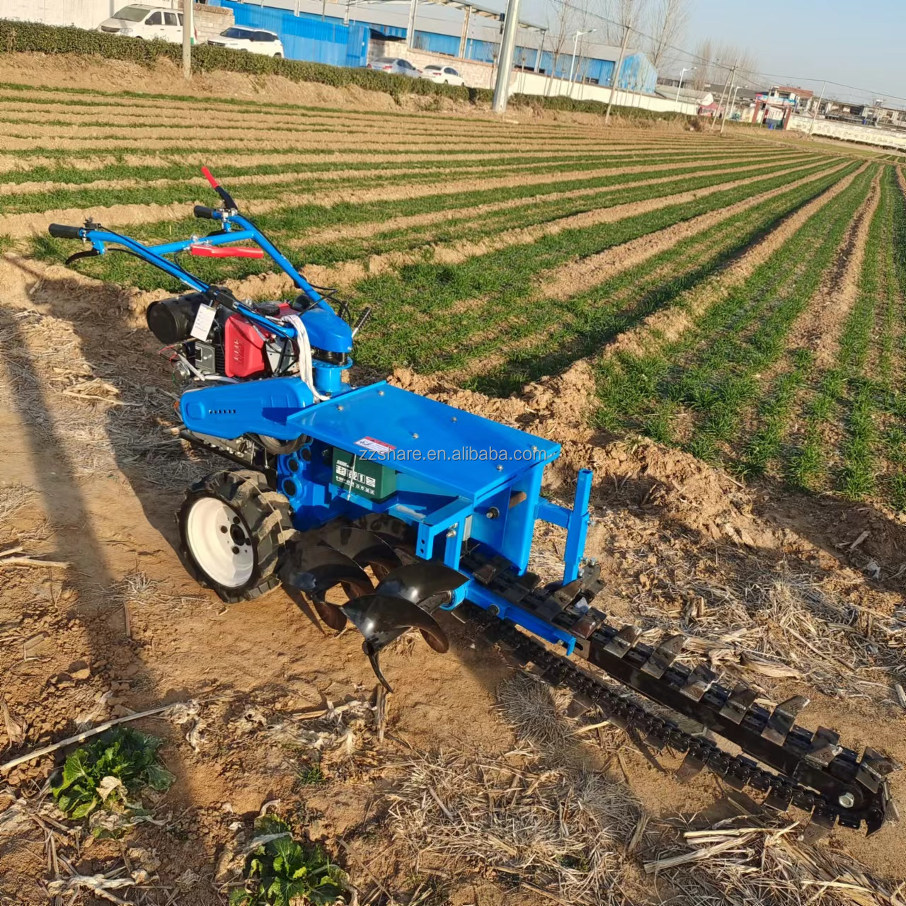 Single chain trencher