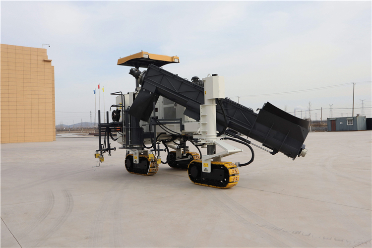 XCMG Official Xgnc1600 Cement Concrete Road Slip Form Paver Price List