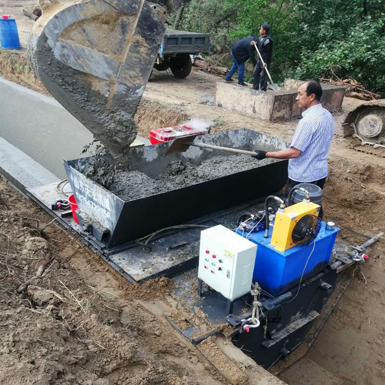 Cast-in-Place Concrete Roadside Ditch Repair Machine Ditch Forming Machine Slipform Machine