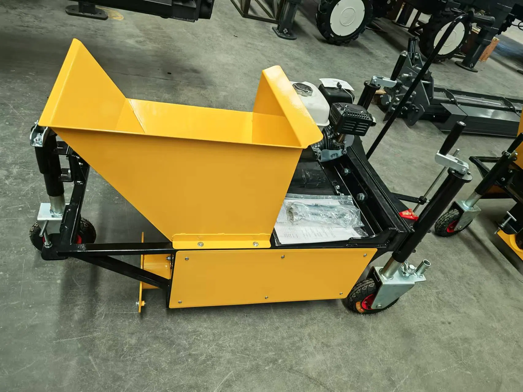 User-Friendly Hand-Push Curb Paver for Smooth Edge Work