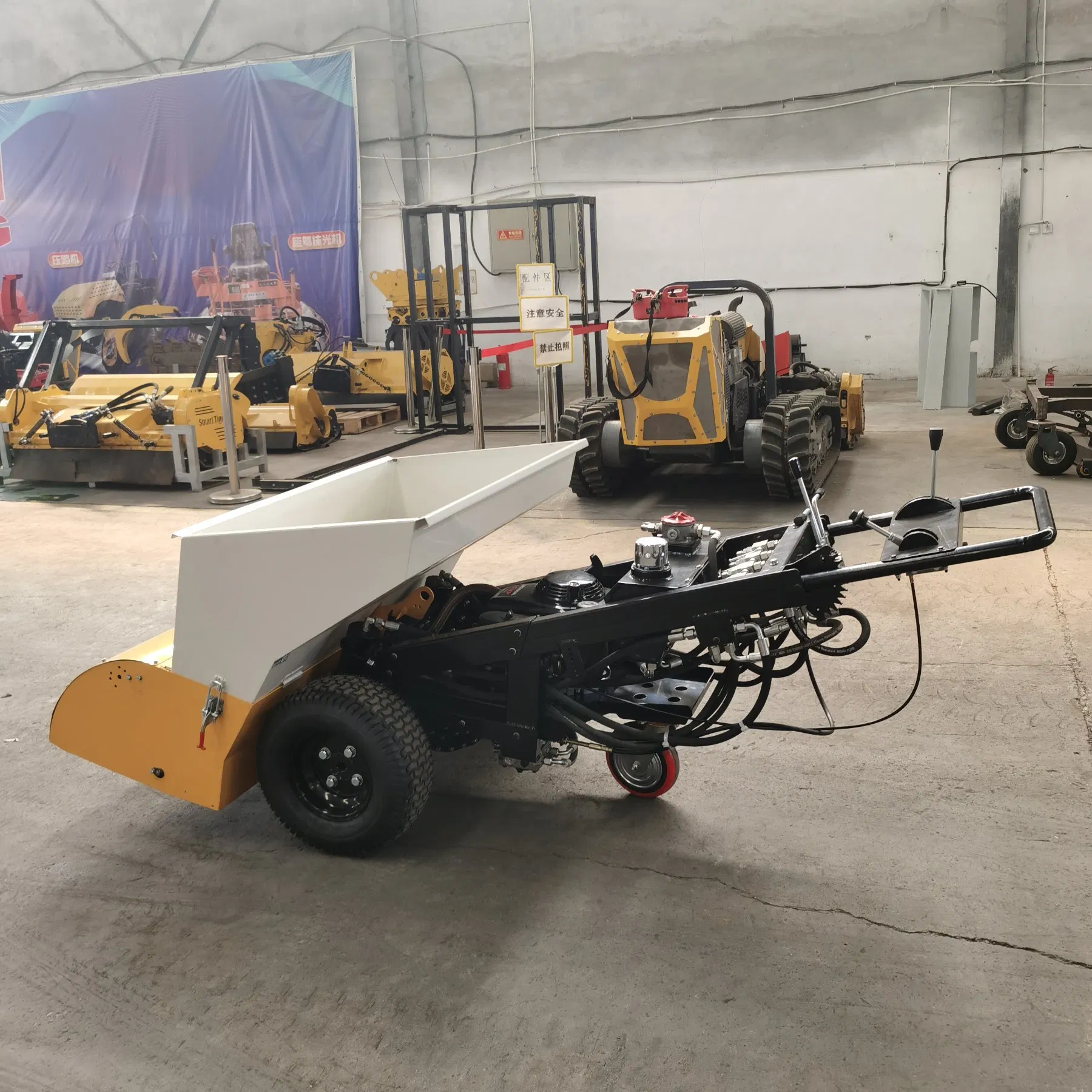 Mini Asphalt Pitch Small Roller Road Asphalt Paver Finisher Asphalt Pavers for Sale