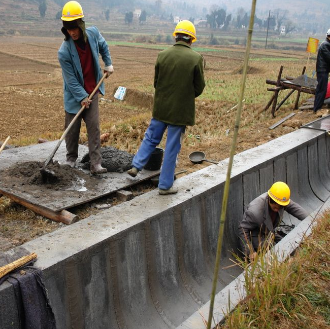 Water Drainage Ditch Forming Machine, Channel Bottom Lining Machine Concrete Slipform Machine for V Drain