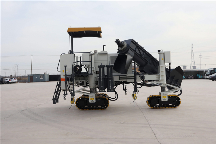 XCMG Official Xgnc1600 Cement Concrete Road Slip Form Paver Price List