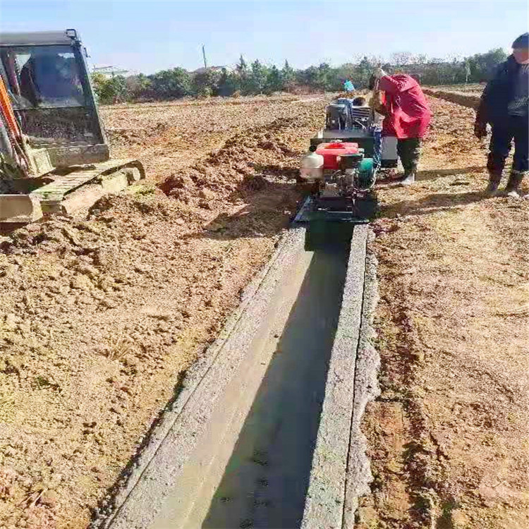 Concrete Ditch Forming Machine Lining Drainage Pipeline Trenching Machine