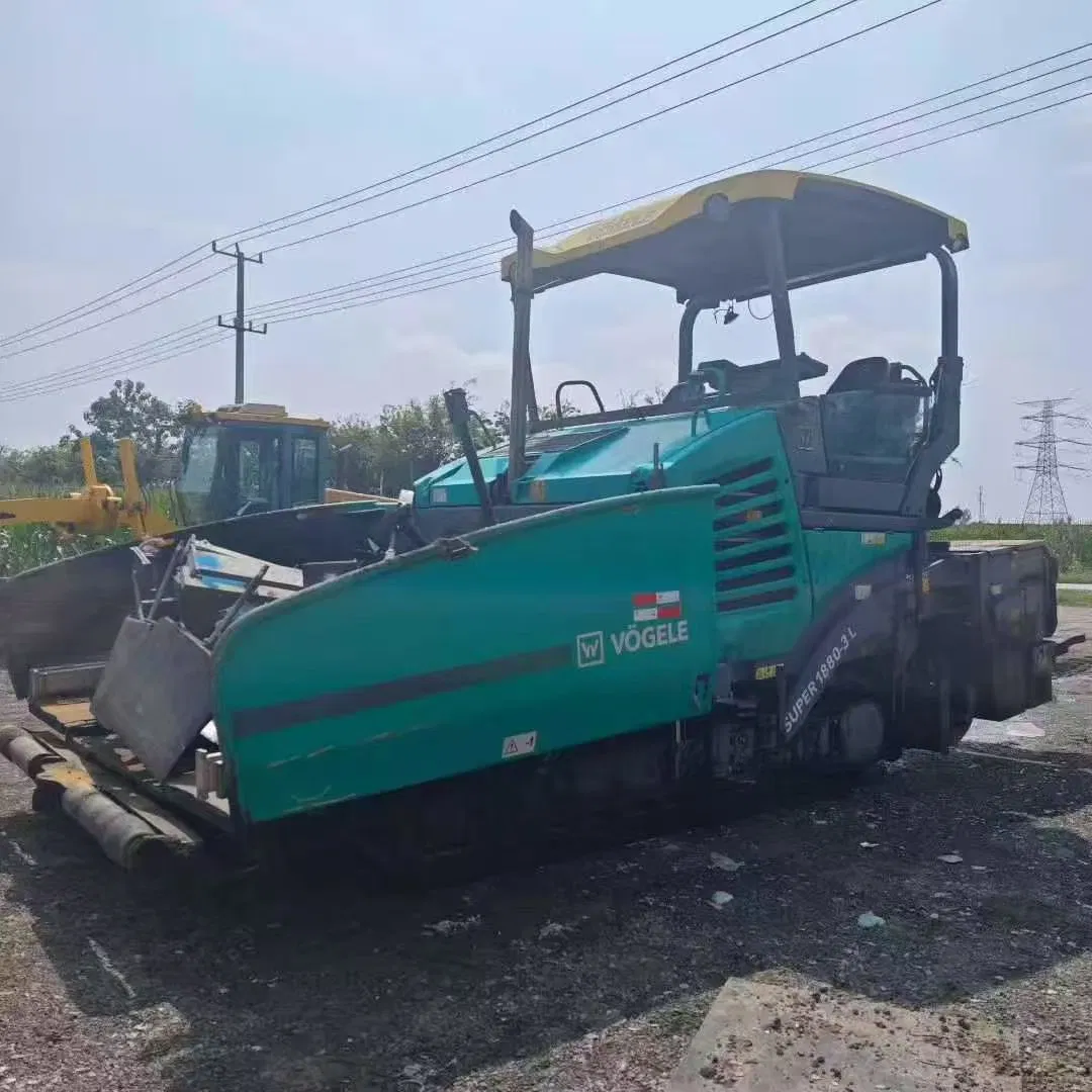 Precision Parking Lot Used Asphalt Paver for Small Area Projects