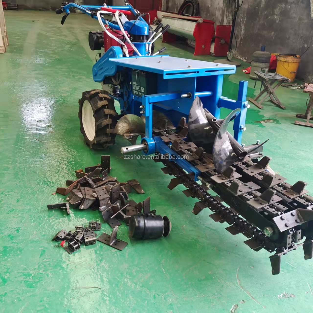 Double chain trencher