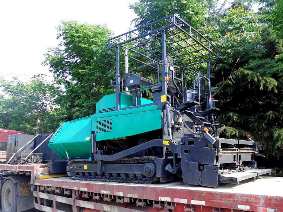 Hot Sale China 6m Paving Width Asphalt Concrete Paver RP601 Small Asphalt Paver with Good Performance and Spare Parts for Sale