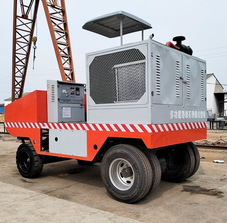Cast in Place Concrete Ditch Sliding Machine with 65kw Power, Crawler Type for Efficient Kerbing