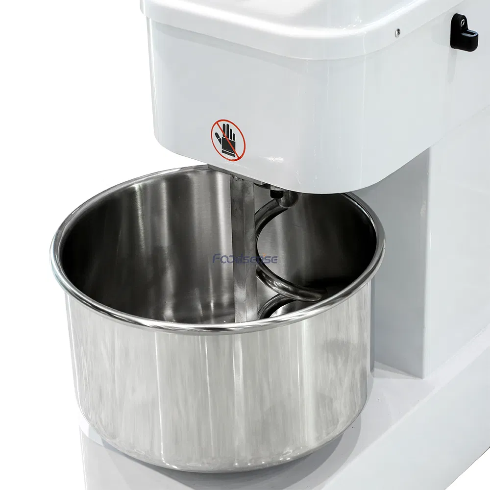 Hot Sale 5kg Commercial Cake Machines Big Stand Flour Industrial 20L Bread Dough Machines Mixer for Sale Price Bakery Home