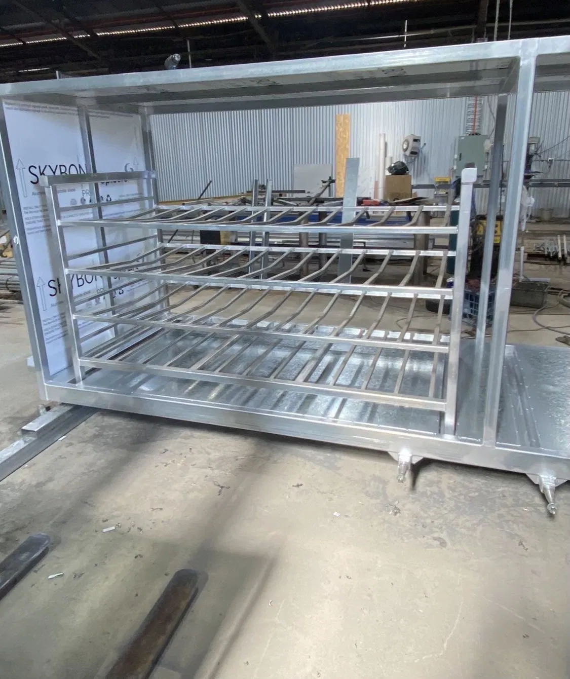 Premium Grapeculture Cooling Rack for Grape Harvesting and Transport Needs