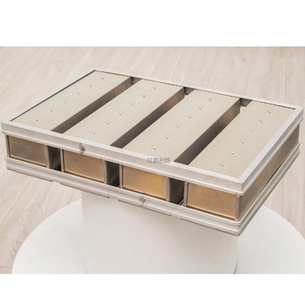 Not Easily Rusted 4 Compartment Versatile Toast Box Bread Baking Trays for Bakery Use