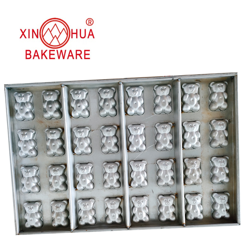 Custom ODM&OEM Bear Paw Shape Industry Cup Tray Non Stick Mini Muffin Cupcake Baking Oven Tray