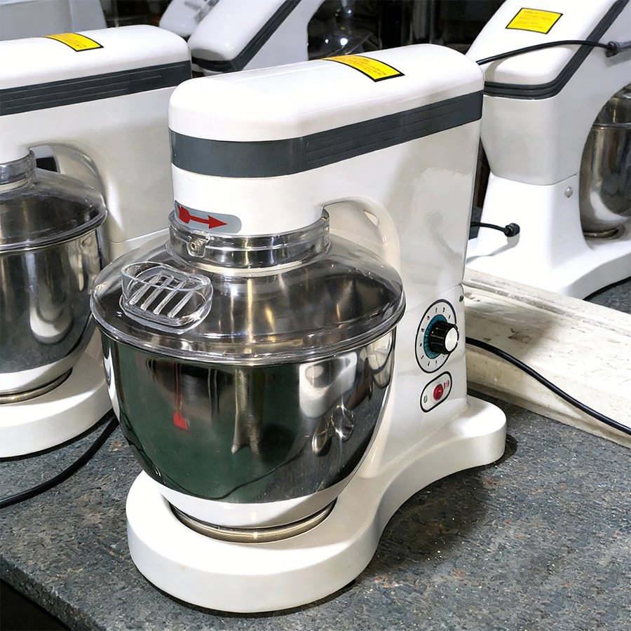 Kitchen Equipment Bakery Equipment 3kg Dough Mixer Food Mixer Planetary Mixer 7L Bowl Egg Mixer