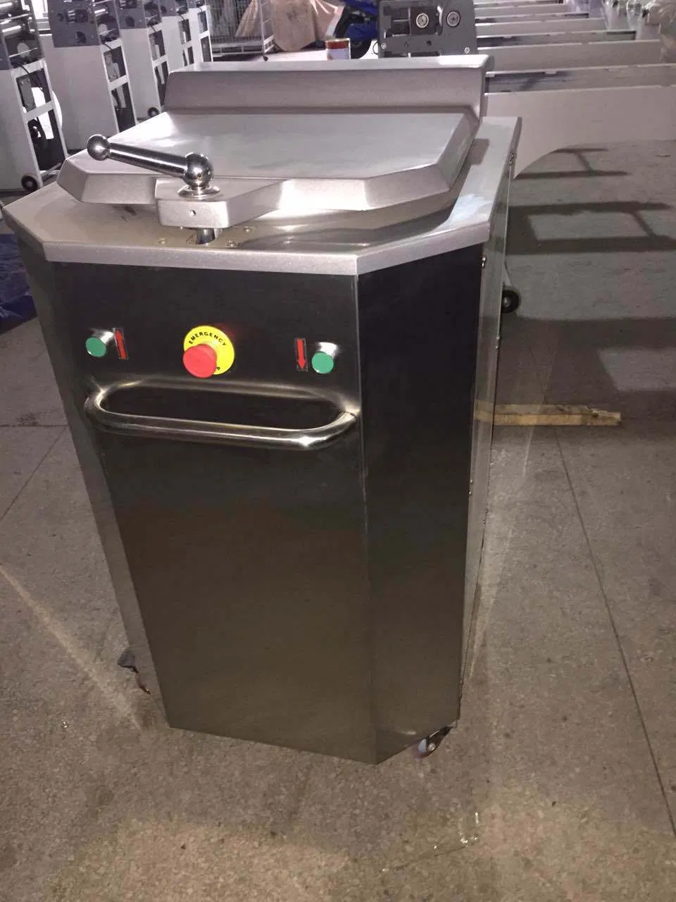 2019 Nicko Industrial Automatic Hydraulic Dough Divider for Bread Maker Machine