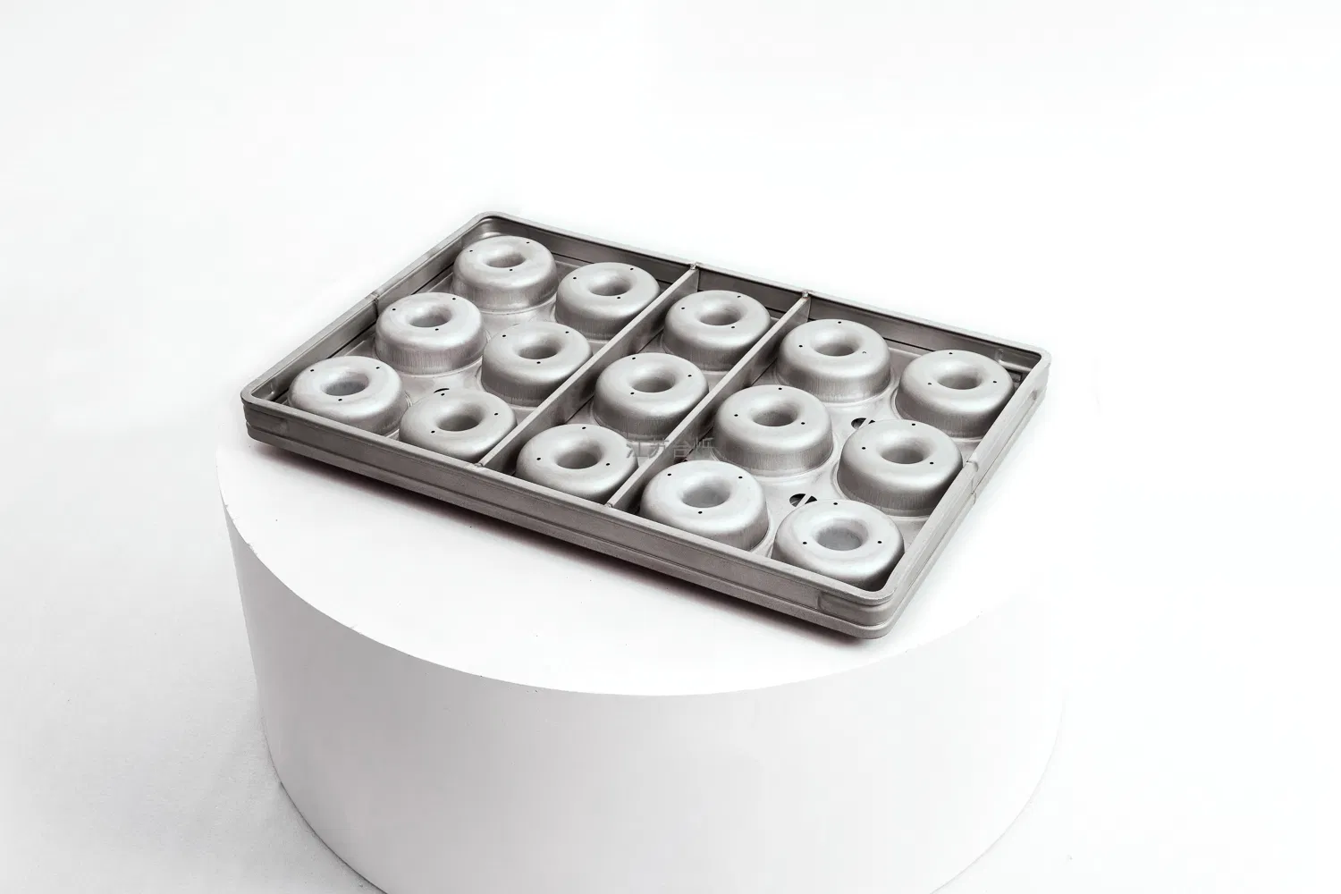 Classic Lightweight 15 Cavity Mold Cup Donut Baking Pan for Bakeware Baking Tray