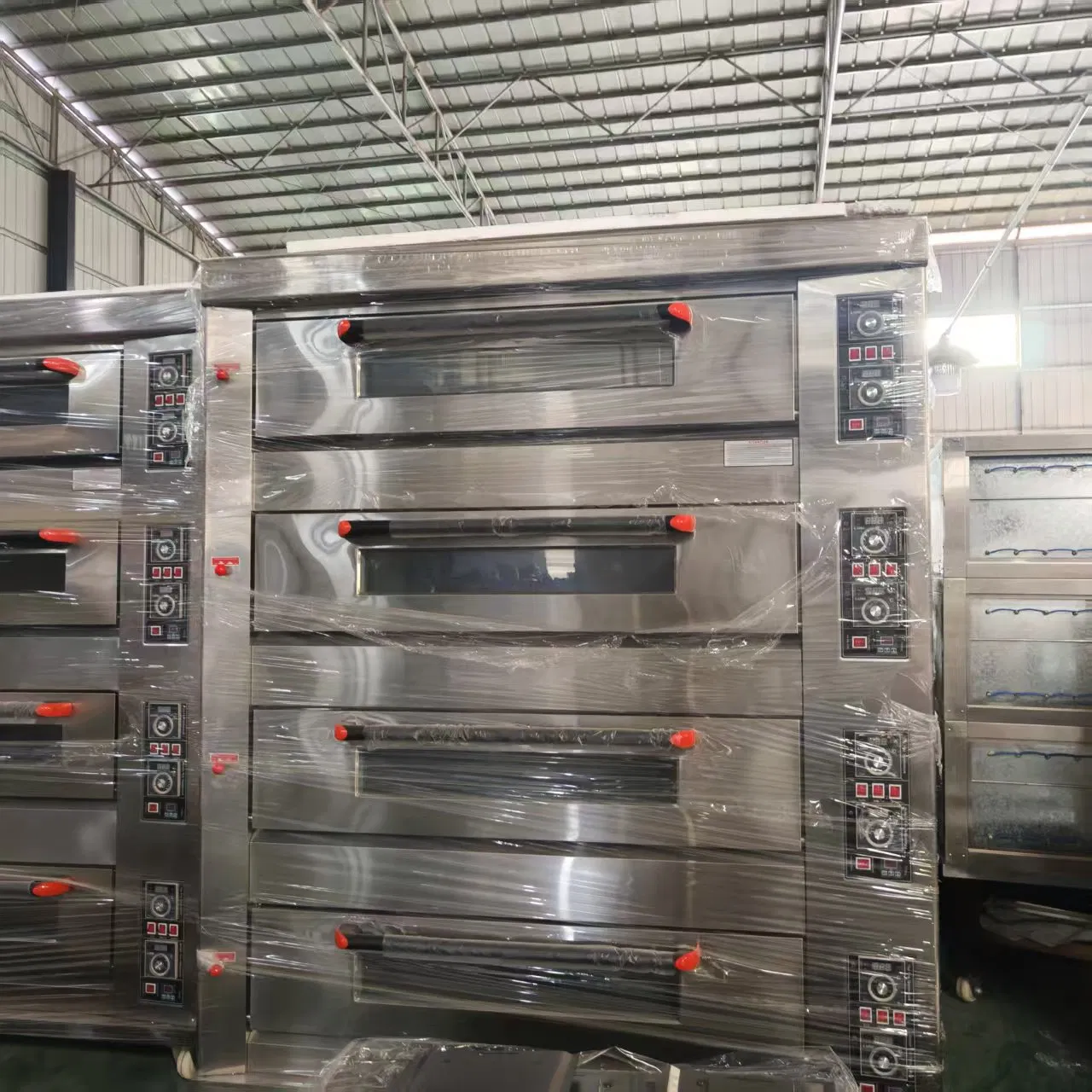 China Factory Wholesale Bakery Equipment 4 Decks 8 Trays Gas Oven Bread / Pizza / Cake Commercial Deck Oven High Quality Bakery Machine