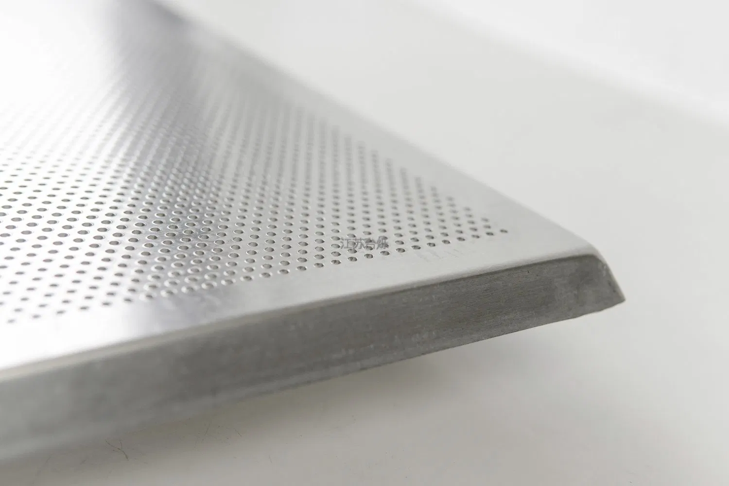 High Quality Sharp Corner Perforated Mold Aluminum Alloy Flat Sheet Baking Tray