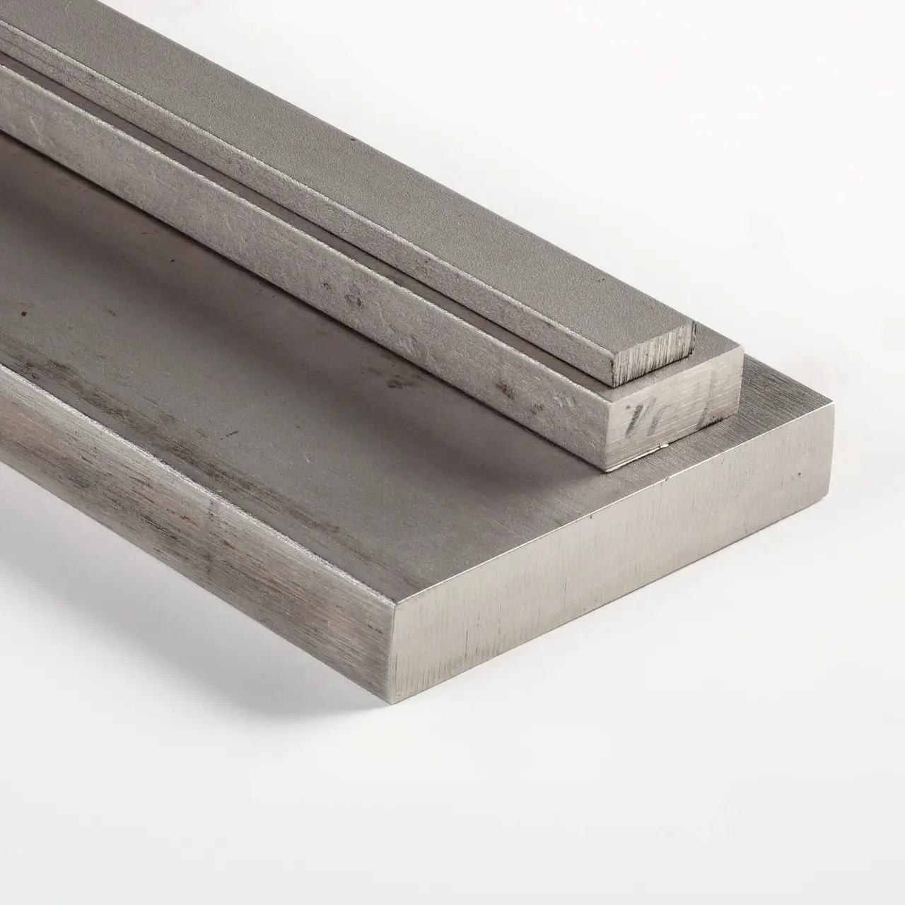 Wholesale Marine Grade 303 Stainless Steel Flat Bar - Resists Seawater Corrosion Manufacturers, Factory