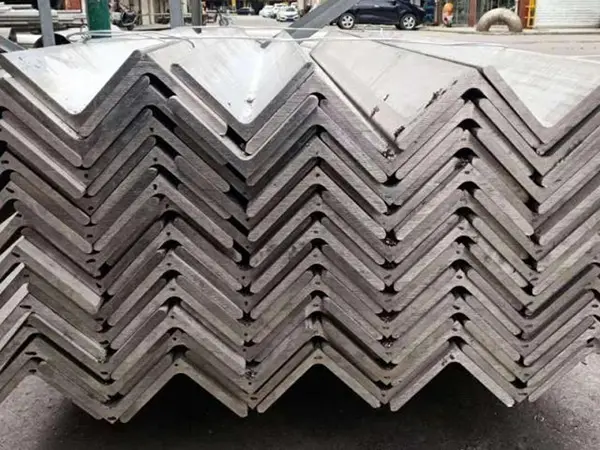 Stainless Steel Angle Bar 4