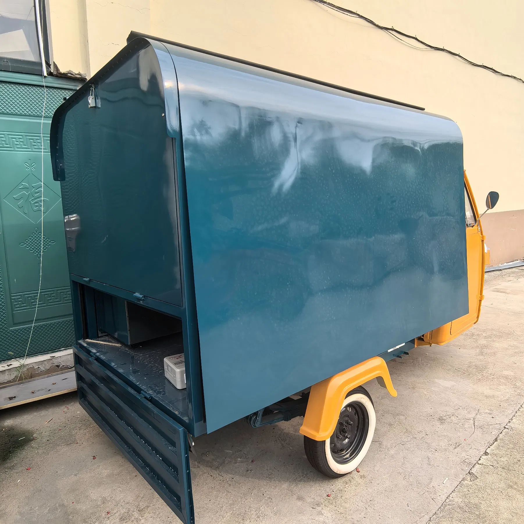 Mobile Pizza Ice Cream Three Wheel Electric Tricycle Catering Kiosk Coffee Cocktail Snack Beer Juice Bar Piaggio Ape Fast Food Cart Trailer Truck