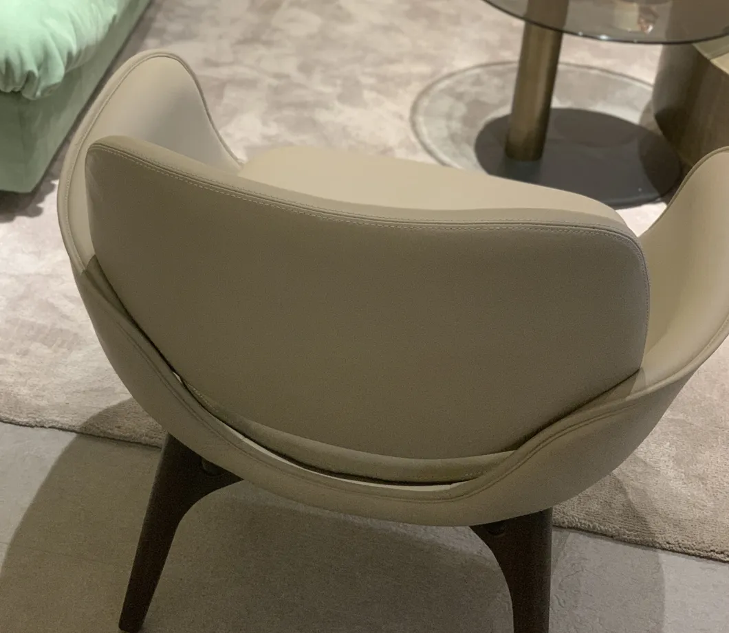 China Fiberglass Public Area Reception Accent Iconic Leather Chair with Solid Wood Base