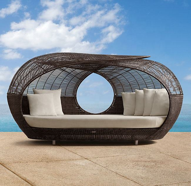 Outdoor Furniture Daybed Set All Weather Outdoor Leisure Wicker Sun Bed Resort Holiday Villa Rattan Huge Daybed