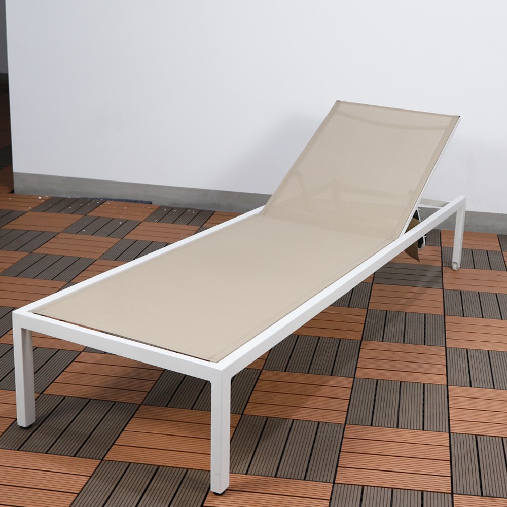 Outdoor Sun Lounger Detail 8