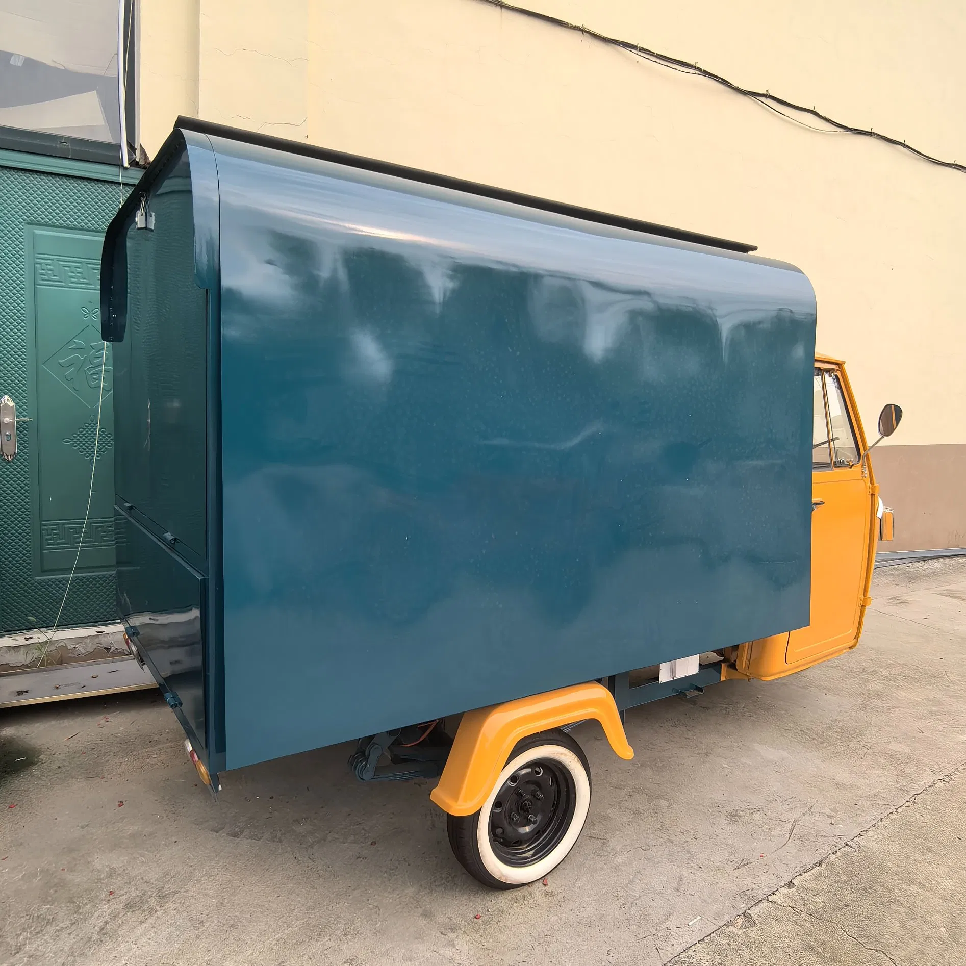 Mobile Pizza Ice Cream Three Wheel Electric Tricycle Catering Kiosk Coffee Cocktail Snack Beer Juice Bar Piaggio Ape Fast Food Cart Trailer Truck