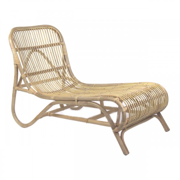 Hot Selling Eco-friendly Rattan Chaise Longue of Asian Inspiration Rattan Furniture Outdoor Armchair Made in Vietnam