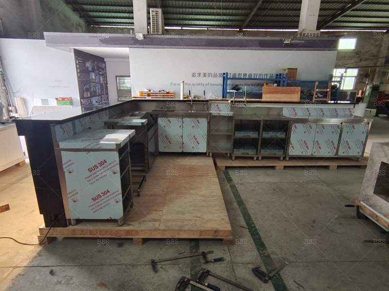 Bar Counter Detail 4
