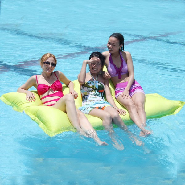 Floating beanbag