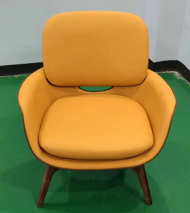 China Fiberglass Public Area Reception Accent Iconic Leather Chair with Solid Wood Base