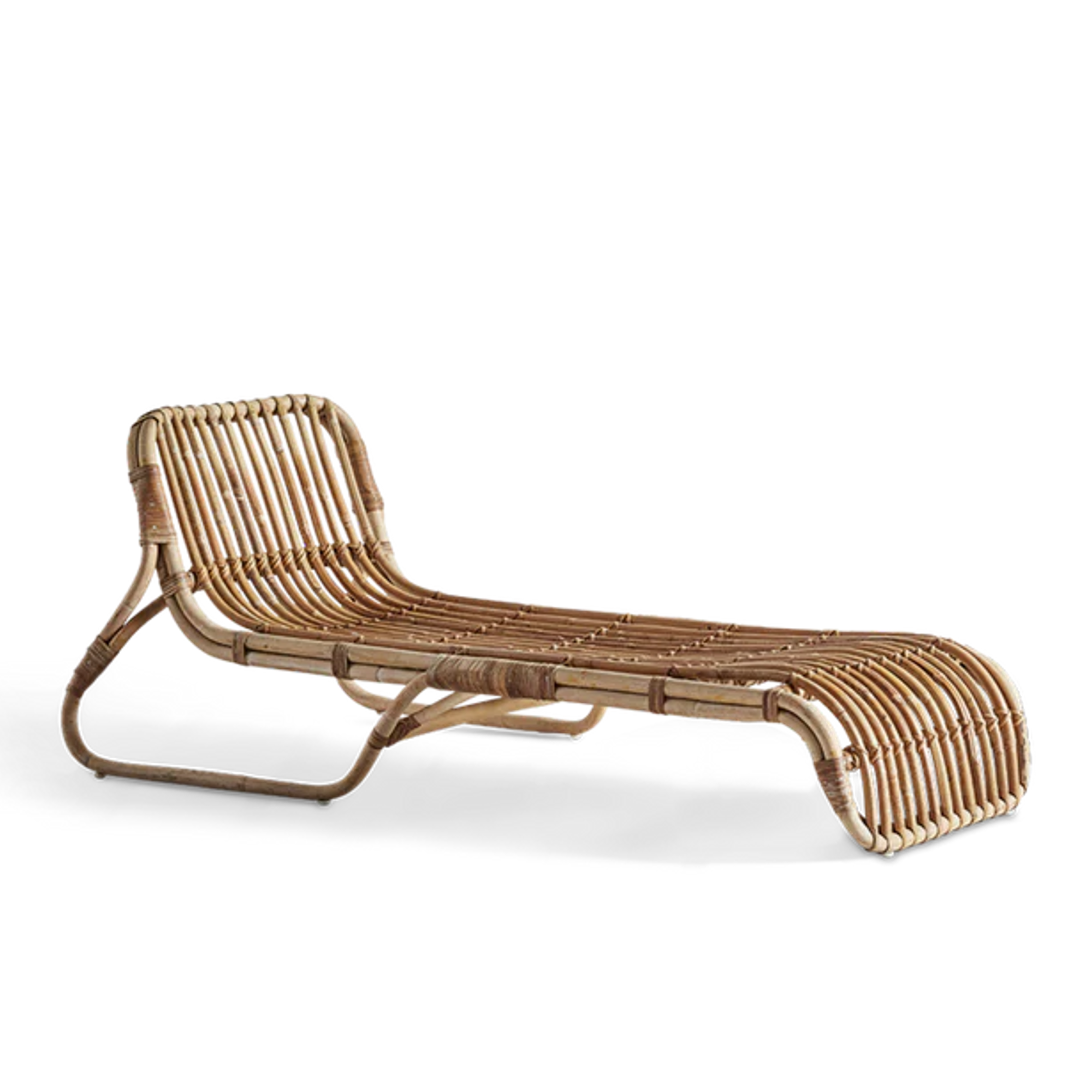 Hot Selling Eco-friendly Rattan Chaise Longue of Asian Inspiration Rattan Furniture Outdoor Armchair Made in Vietnam