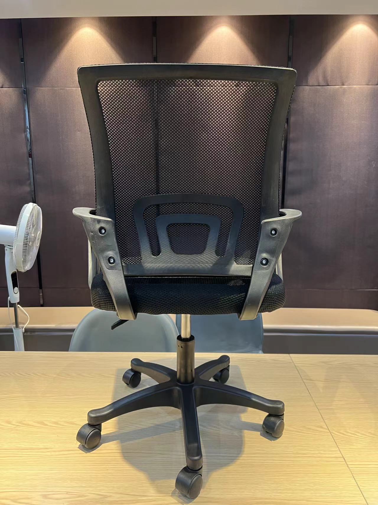 Factory Wholesale Hot Selling Height Adjustable Office Chair Ergonomic Office Rotating Mesh Computer Office Chair