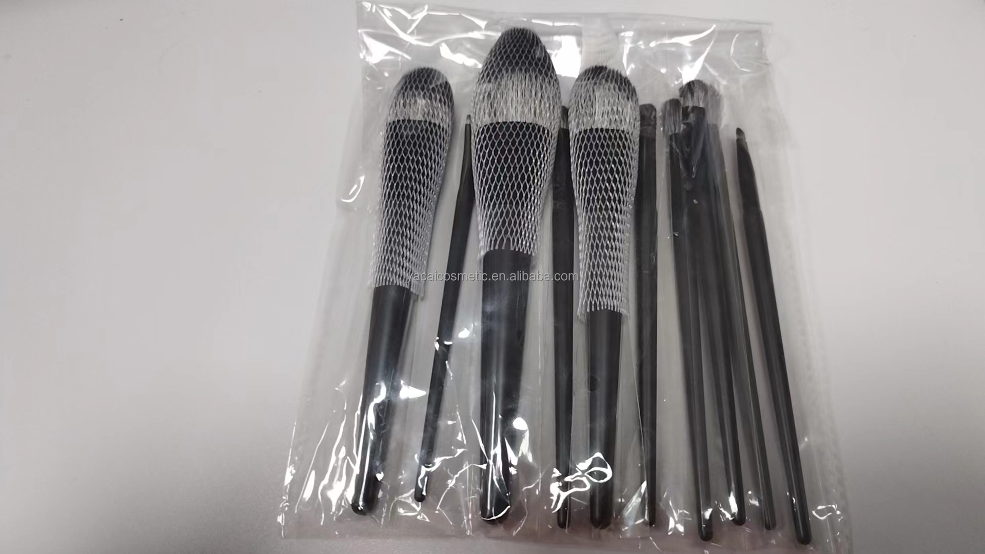High Quality Professional 10pcs Black Makeup Brush Set Wood Handle Face Powder Foundation Shadow Concealer Makeup Brushes