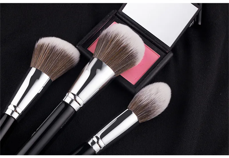 Brush Details 5