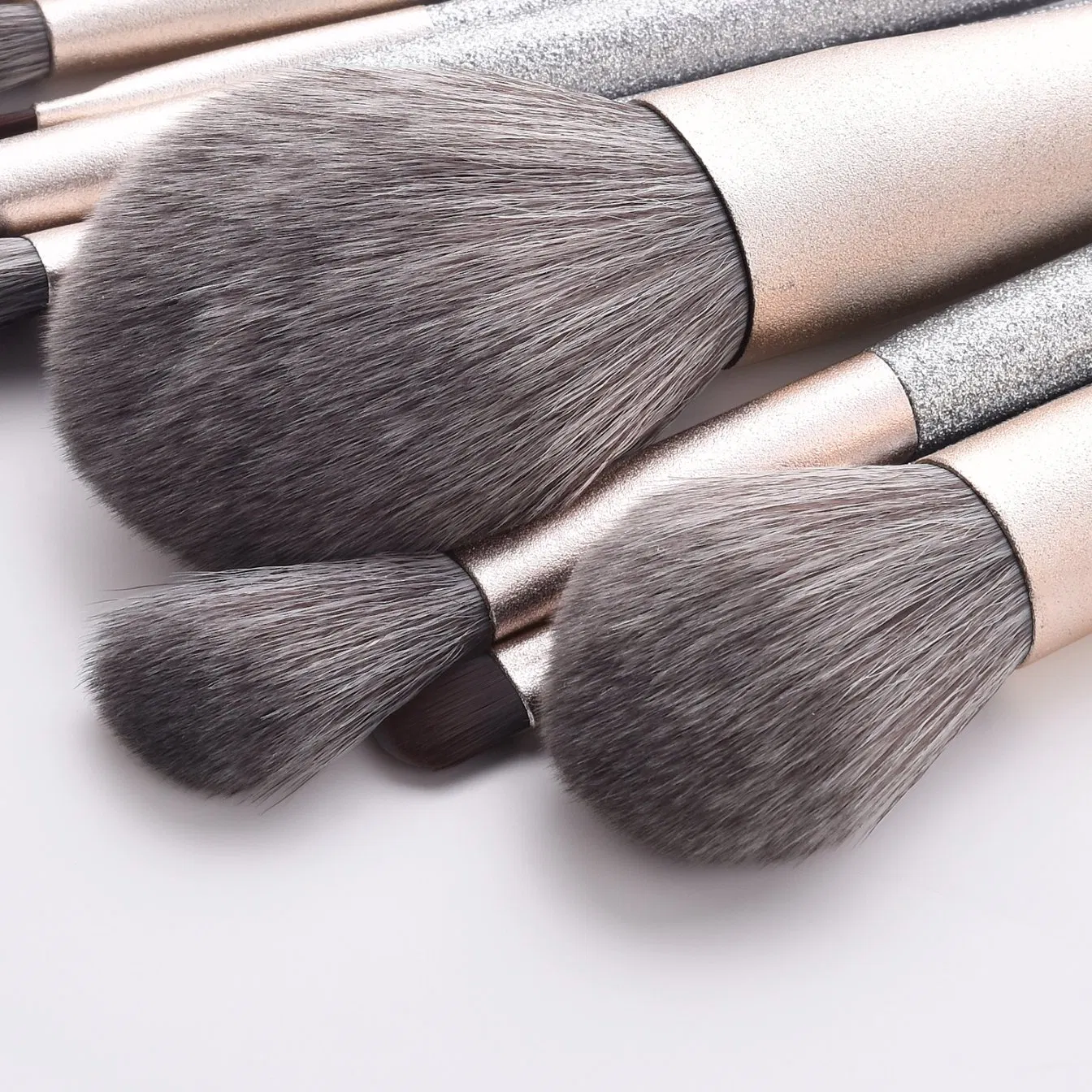 OEM Custom Cosmetic 10PCS Travel Luxury Private Label Face Eye Soft Dense Synthetic Hair Wood Handle Cosmetic Makeup Brushes Set