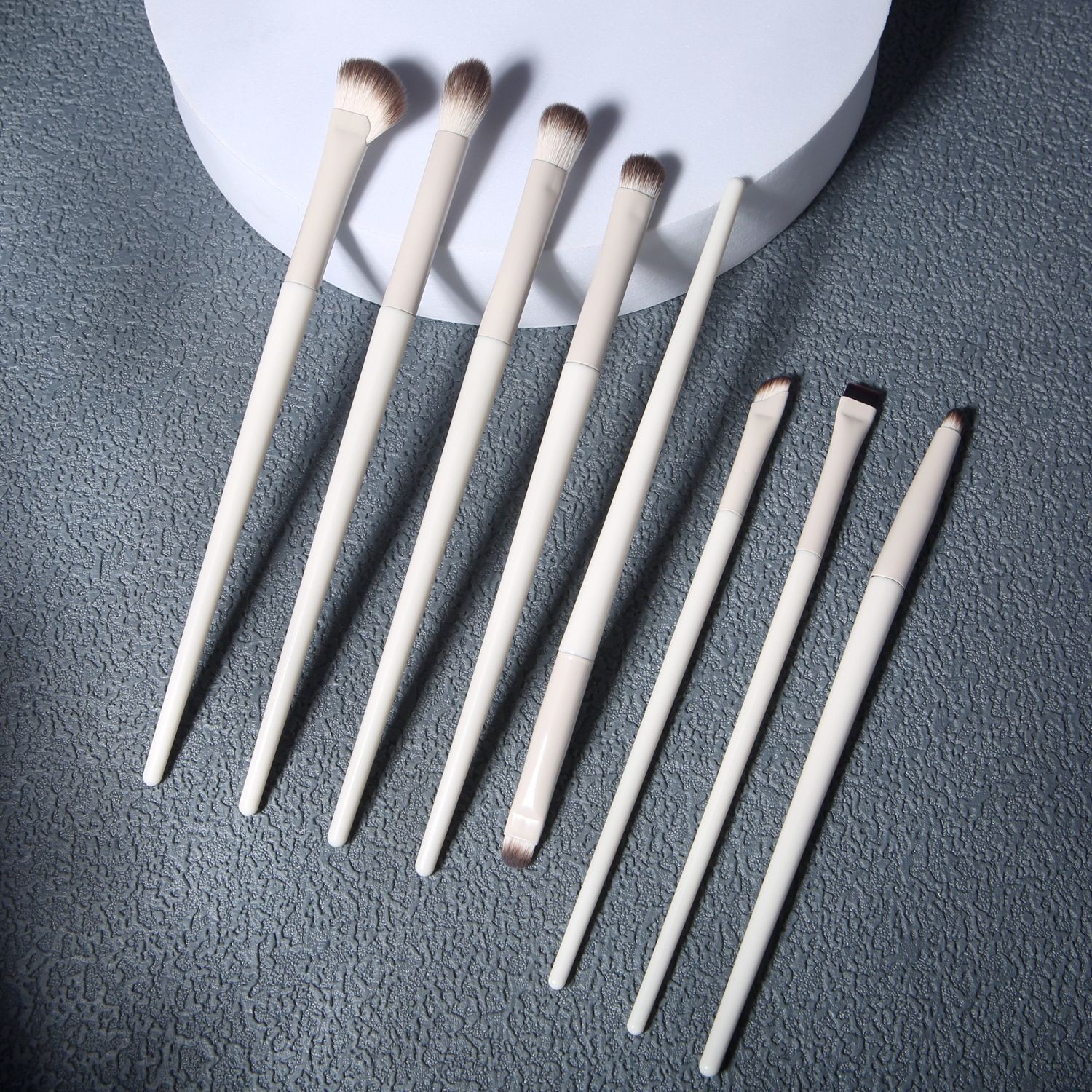 Custom LOGO | 8-Piece Luxury White Washable Ladies Makeup Brush Set PU Leather Bag Nylon Bristles Plastic Handles Face Eyeliner