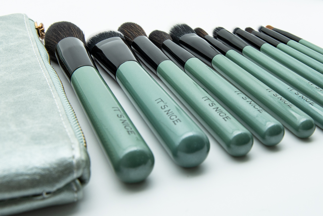 Celadon Brush Detail 7