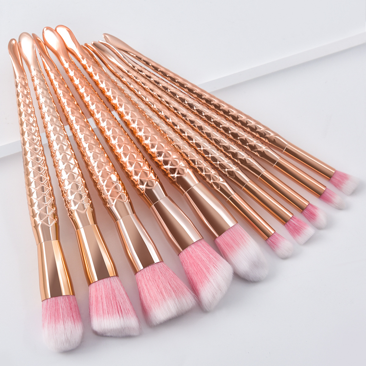 High Quality Professional Makeup Brush Set Custom Logo Private Label Eyeshadow Foundation Blush Fan Brushes for Face Makeup