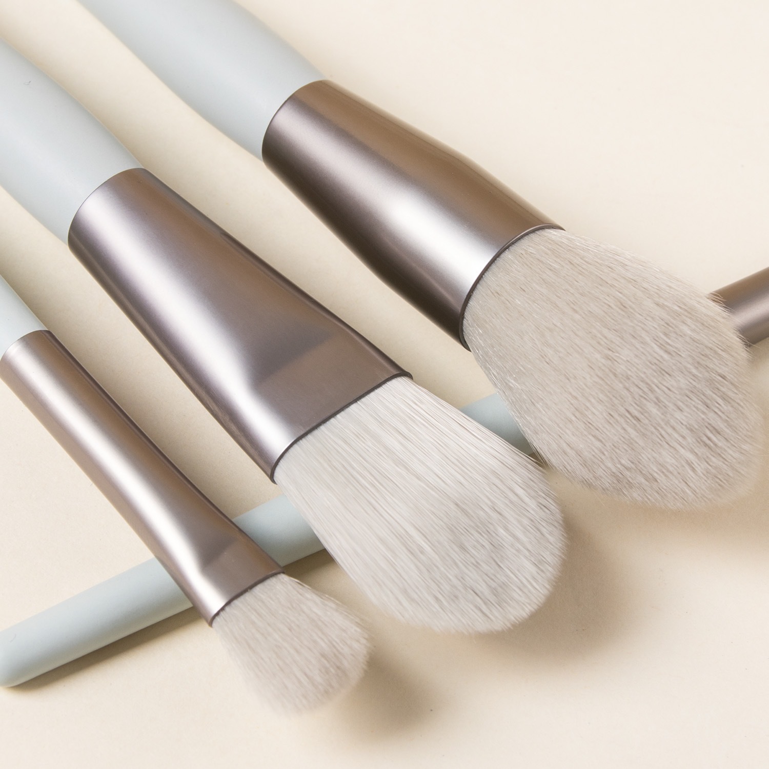 Makeup brush showcase 7