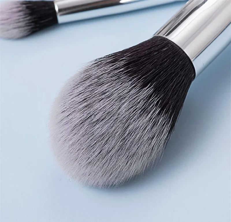 Makeup Brush Feature View 2