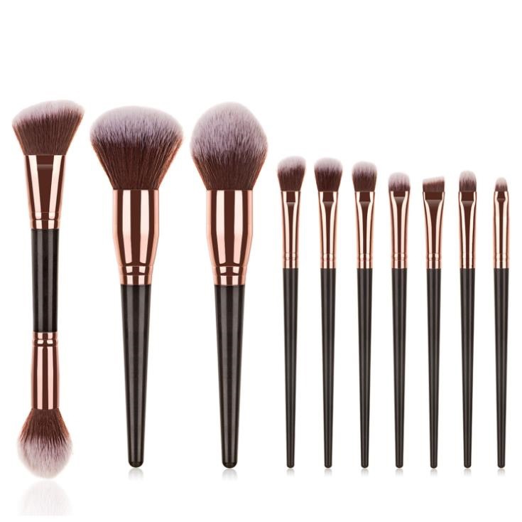 Private Logo 15-Piece High-End Makeup Brush Set Black Foundation Plastic Handle Professional Vegan Makeup Brush Set